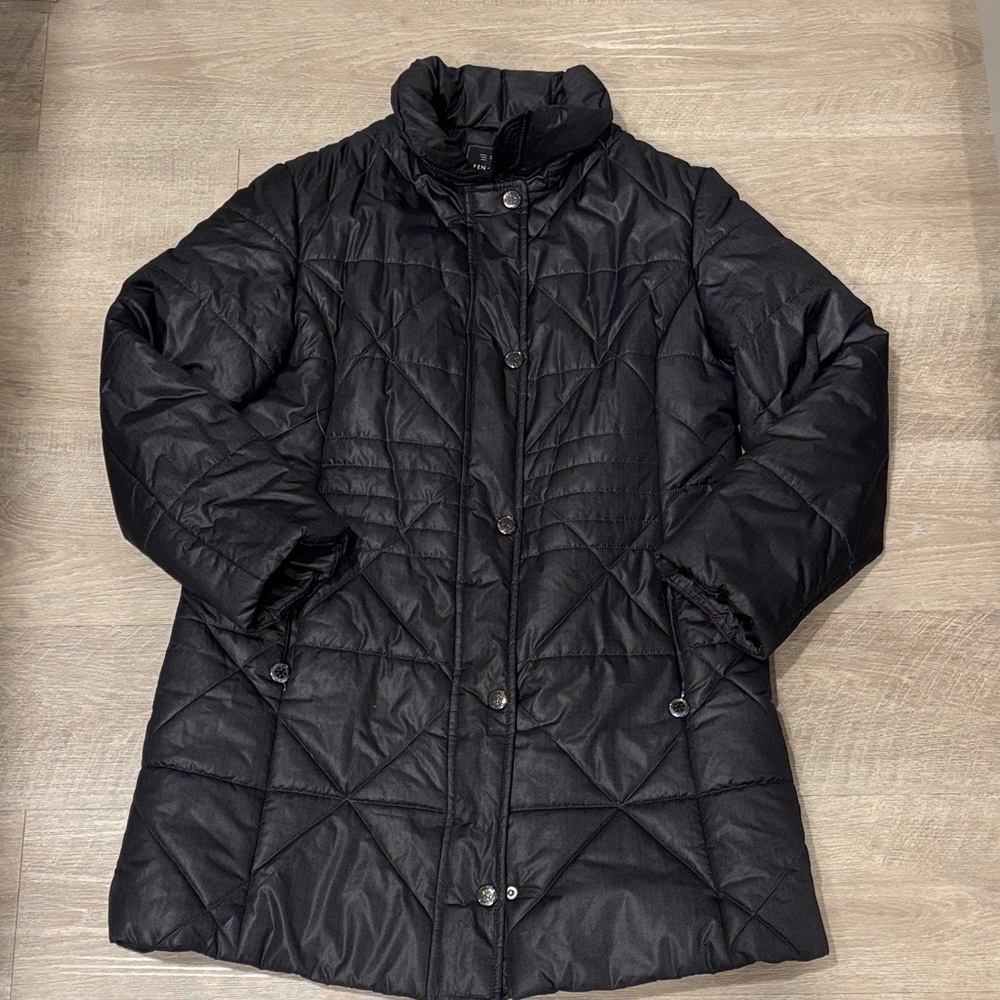Elegant Black Quilted Puffer Jacket